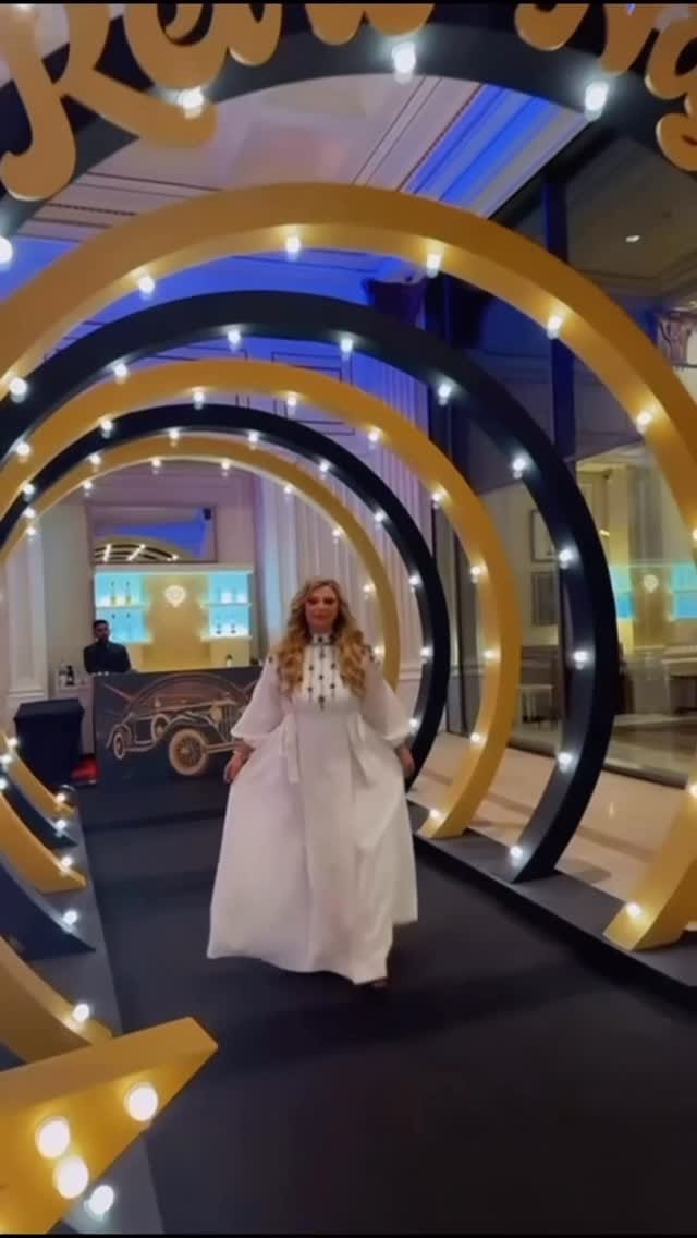 Post 3 by Rasha Hatoum on Instagram (video)
