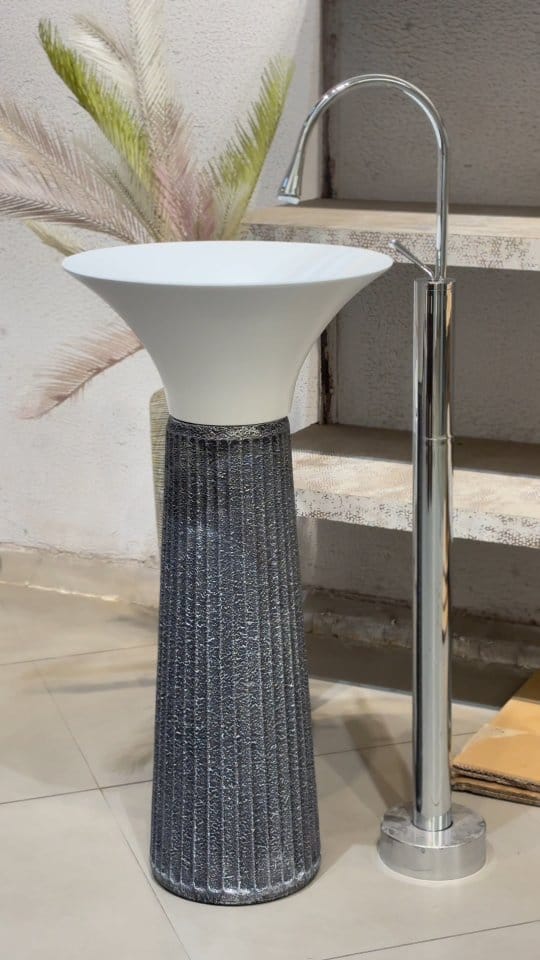 Post 8 by ZINARCH | Home Decor on Instagram (video)