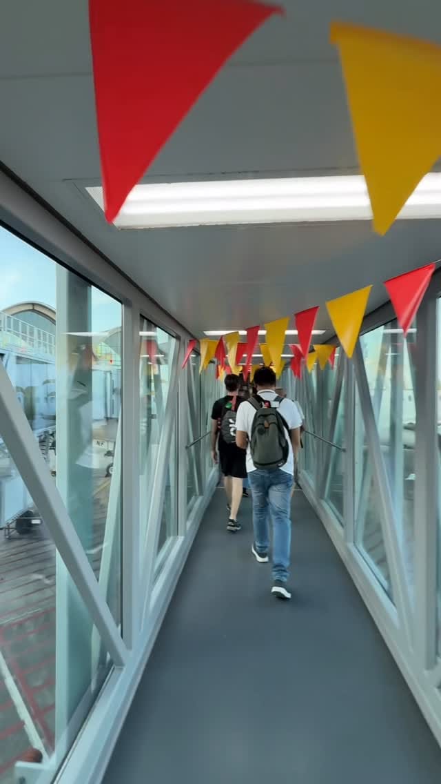 Post 1 by P 🧿 P P Y on Instagram (video)