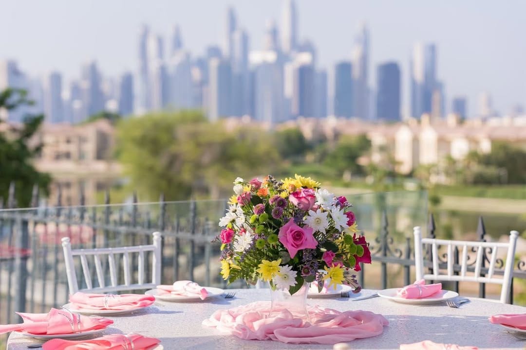 Post 3 by Fresh flowers in Dubai | free delivery on Instagram (image)