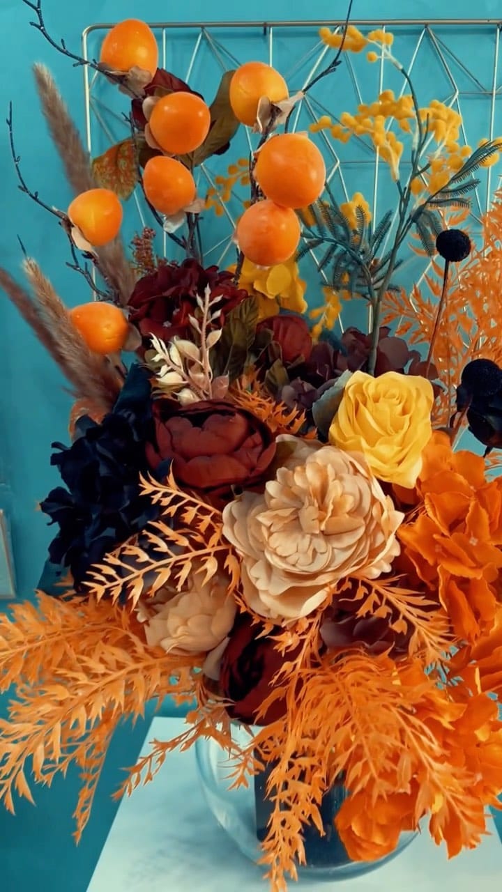 Post 6 by Fresh flowers in Dubai | free delivery on Instagram (video)