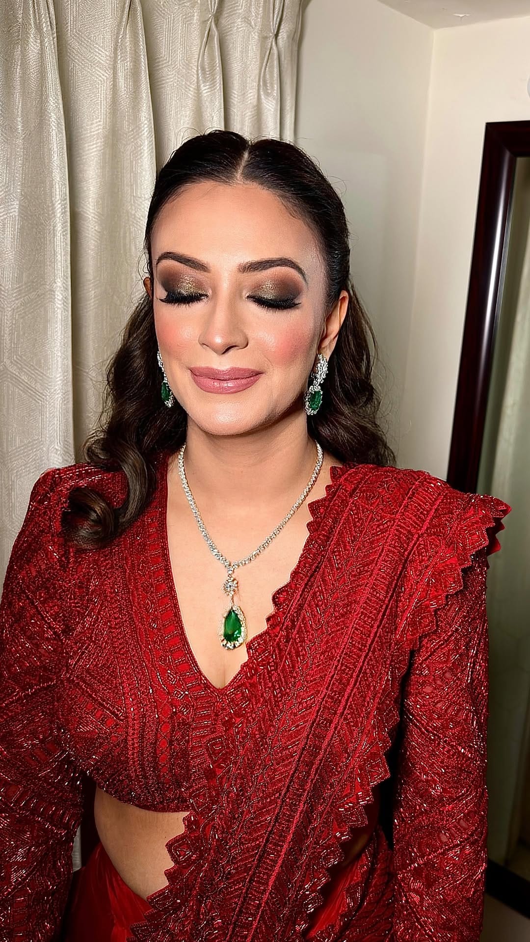Post 8 by Nandita Kumar | Makeup Artist on Instagram (video)