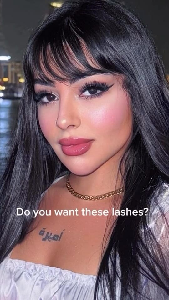 Post 3 by DUBAI Lash academy on Instagram (video)