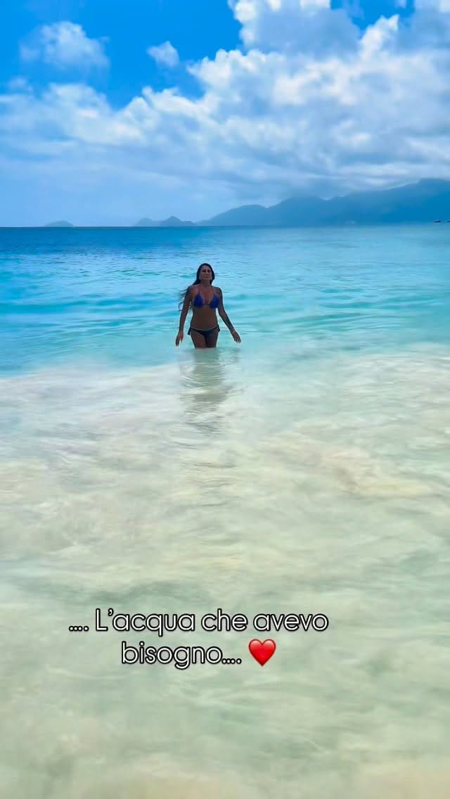 Post 5 by 𝘾𝙃𝙄𝘼𝙍𝘼 𝙎𝙏𝙀𝙇𝙇𝙄𝙉𝘼 𝙇𝙄𝙁𝙀𝙎𝙏𝙔𝙇𝙀 👑⚛️⭐️ on Instagram (video)