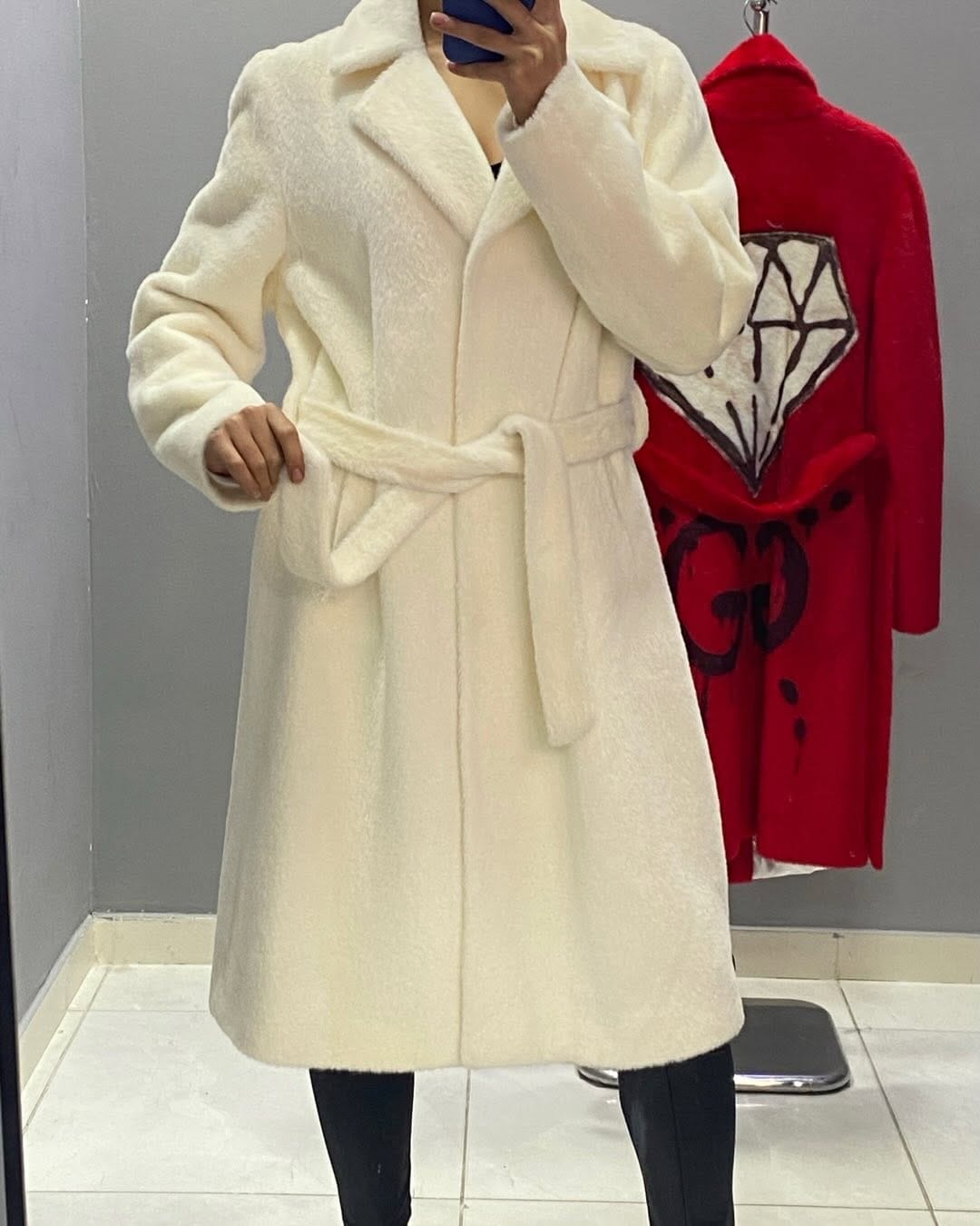 Post 10 by Fashion & Co. on Instagram (carousel)