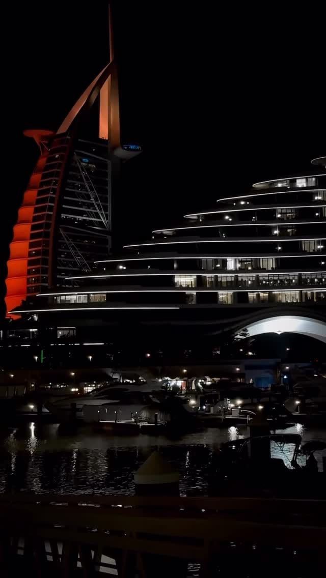 Post 6 by V𓂀lentin on Instagram (video)