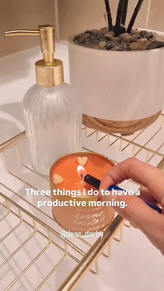 Post 3 by Bomb Cosmetics UAE on Instagram (video)