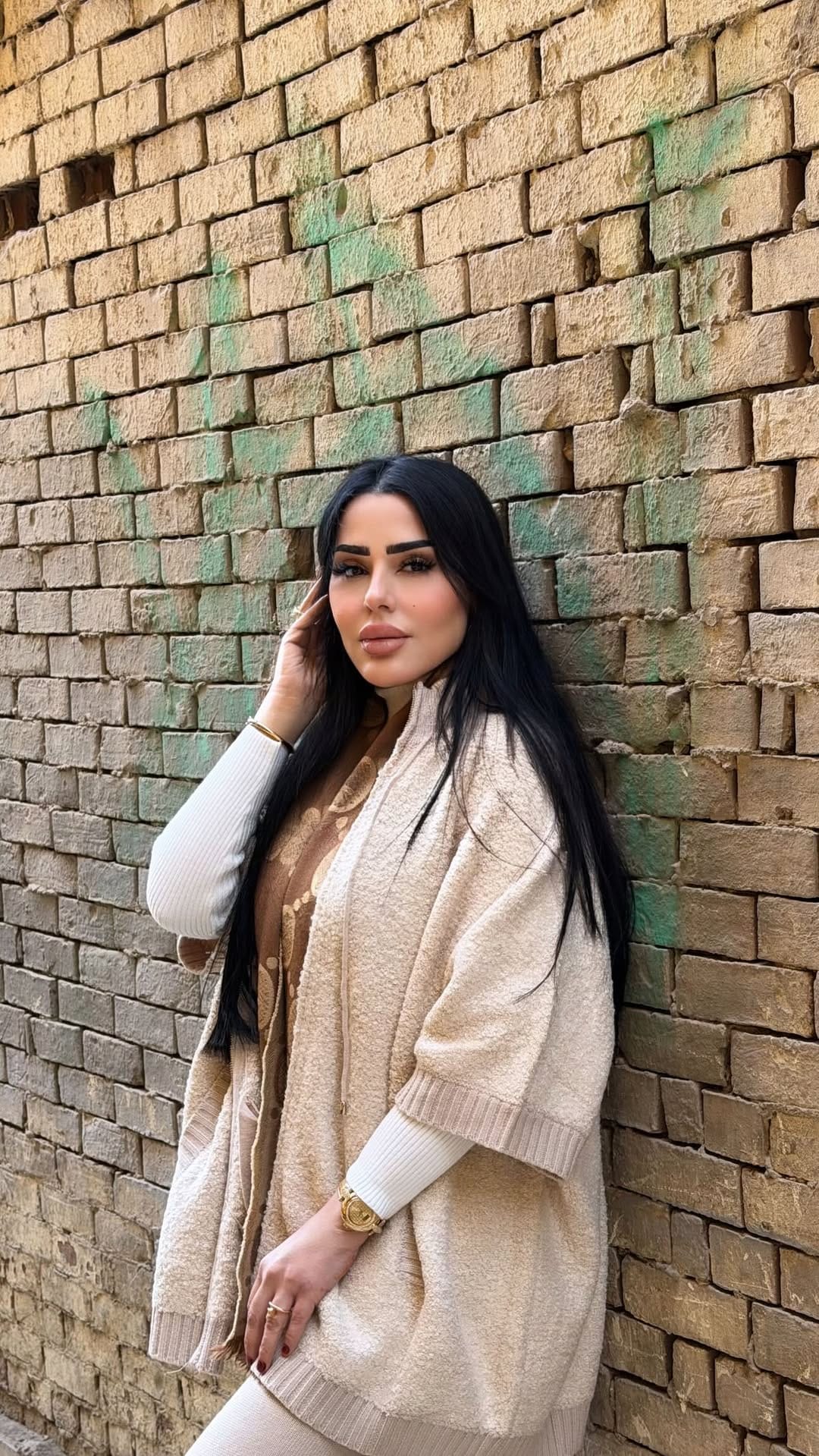 Post 2 by Fatima Al Marzooqi on Instagram (video)