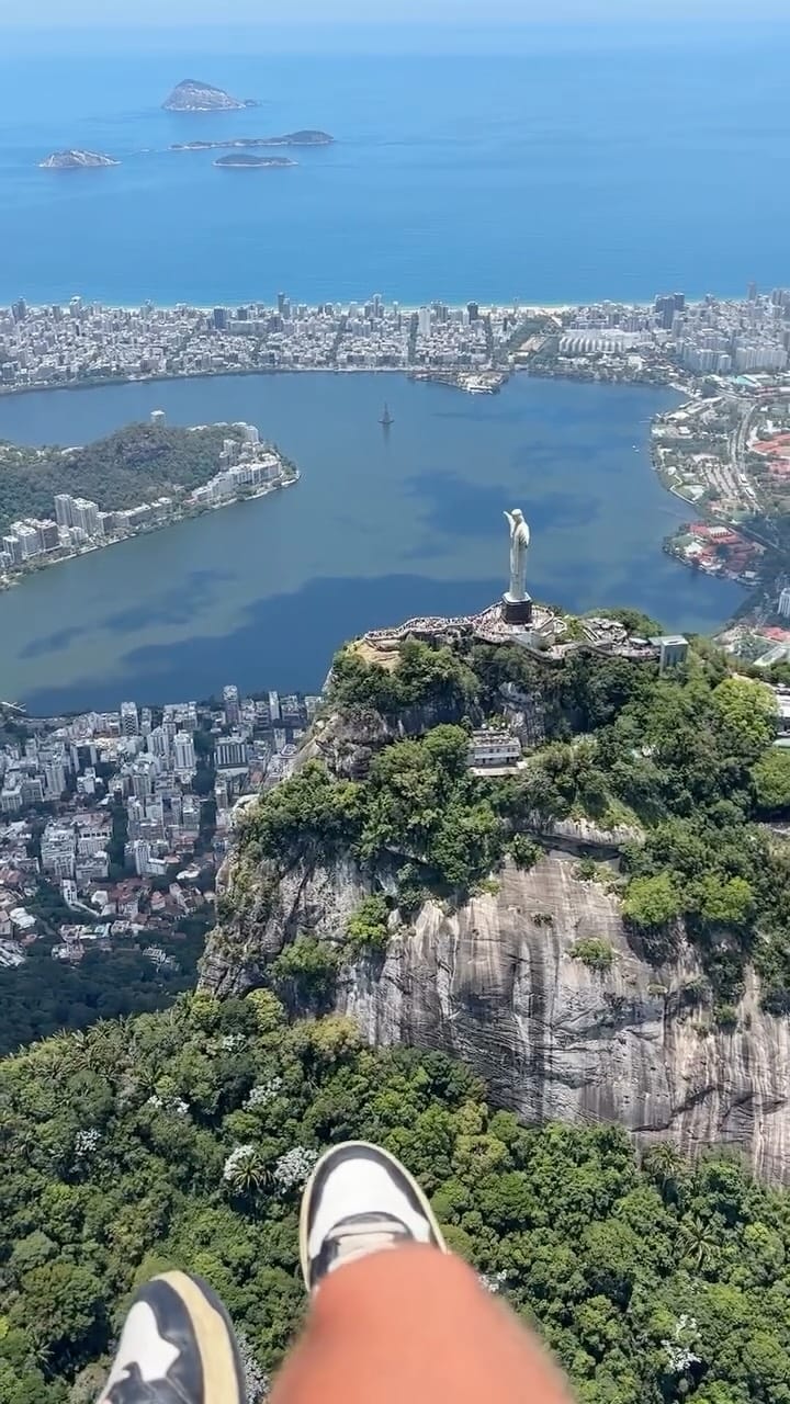 Post 3 by Arthur Ferreira on Instagram (video)