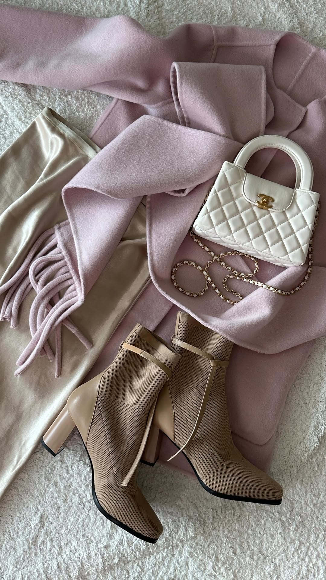 Post 7 by Alexandra Stenring Saadi on Instagram (video)