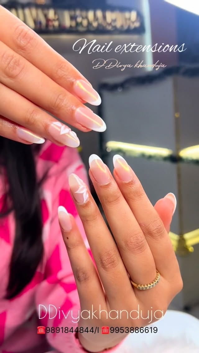 Post 7 by DIVYA KHANDUJA SALON on Instagram (video)
