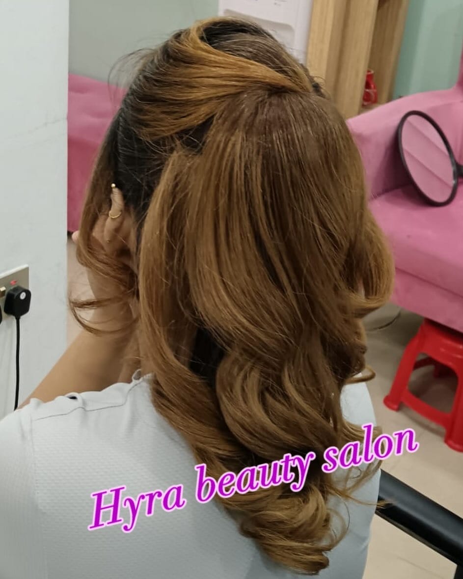 Post 9 by HYRA BEAUTY SALOON on Instagram (image)