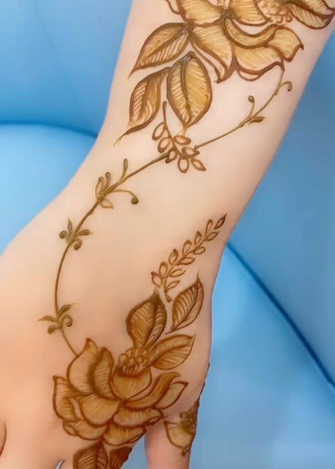 Post 6 by HYRA BEAUTY SALOON on Instagram (video)