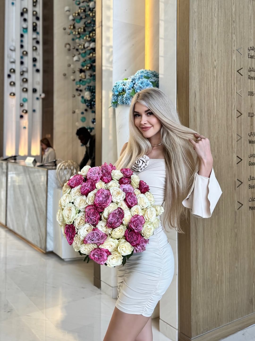 Post 2 by Freelance Model 🇦🇪 DUBAI & Maldives 🇲🇻 on Instagram (carousel)