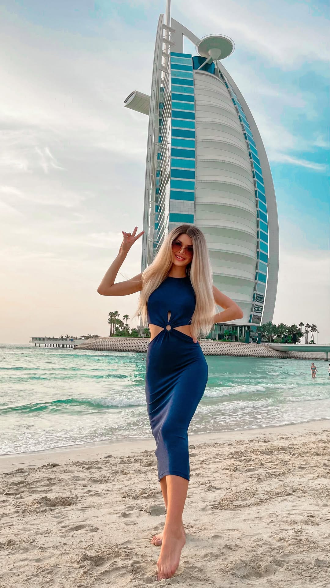 Post 9 by Freelance Model 🇦🇪 DUBAI & Maldives 🇲🇻 on Instagram (video)