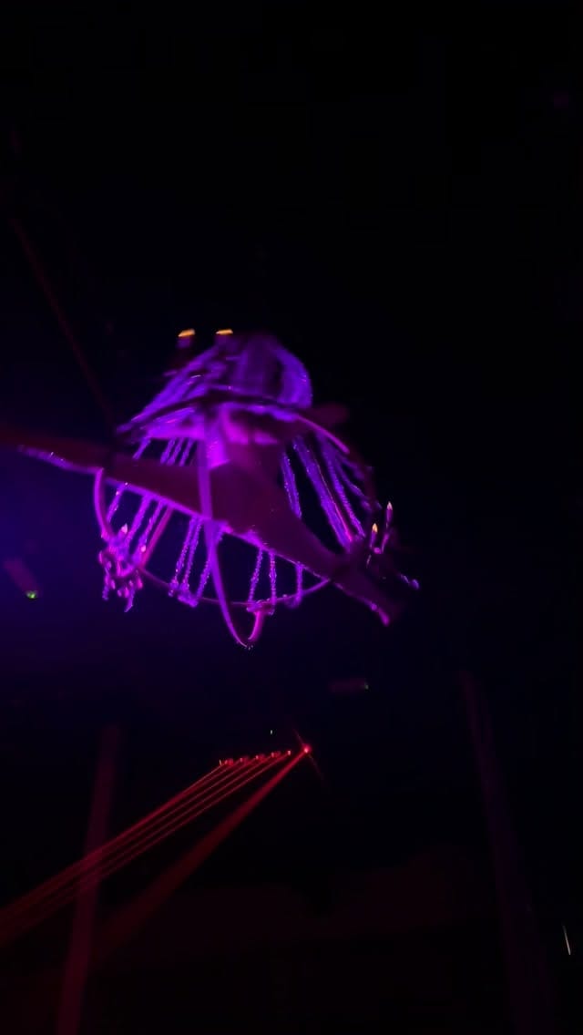 Post 1 by Agata Krzywka on Instagram (video)