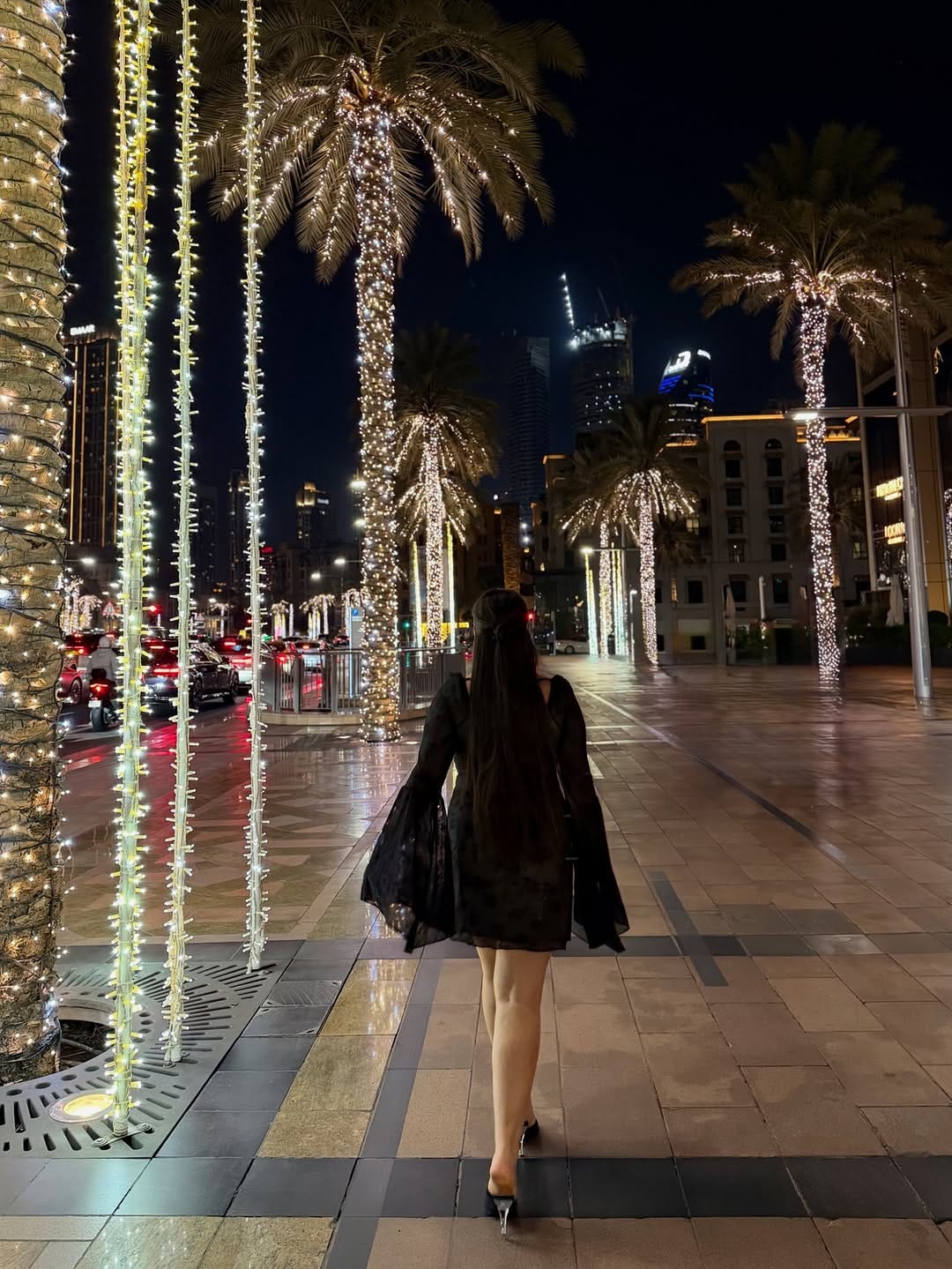 Post 4 by Mina on Instagram (carousel)