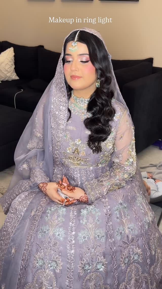 Post 6 by Dubai Makeup Artist & hairstylist on Instagram (video)