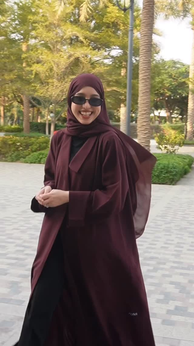 Post 8 by Posh Abaya on Instagram (video)