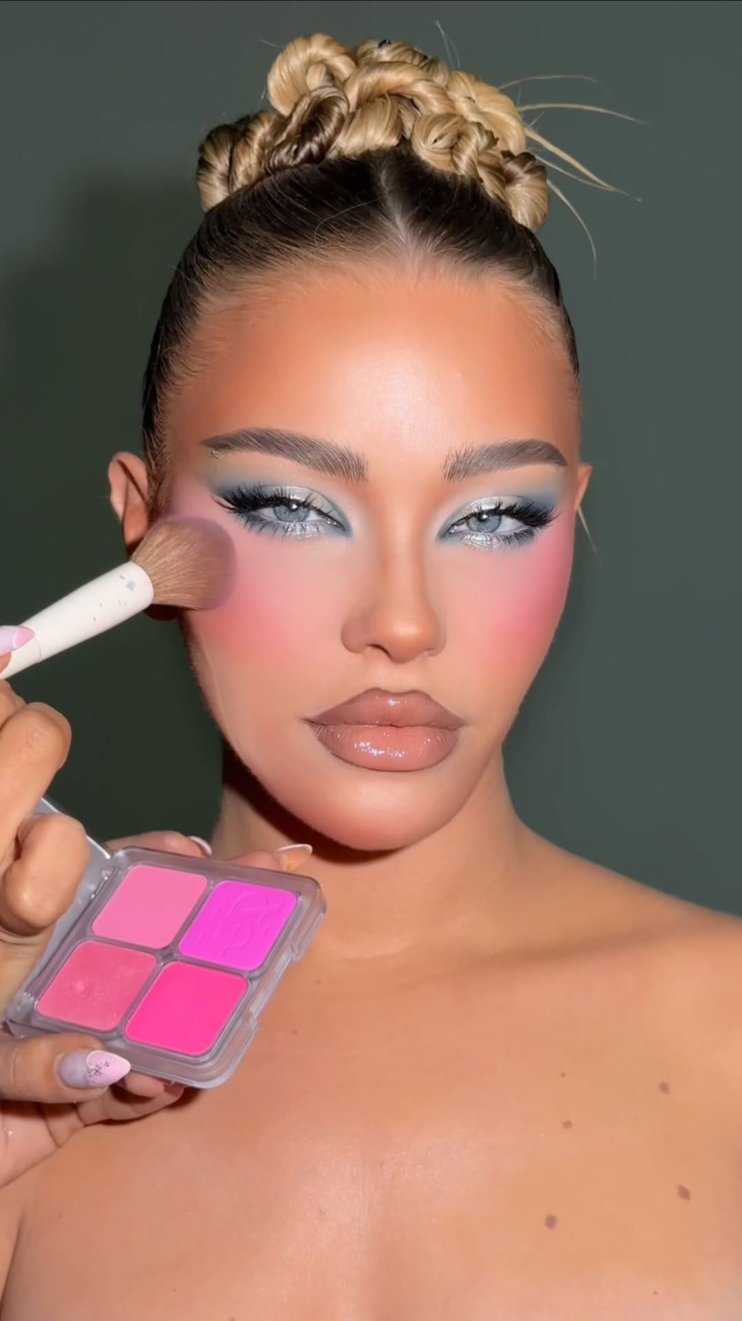 Post 6 by Shirin Nabati on Instagram (video)