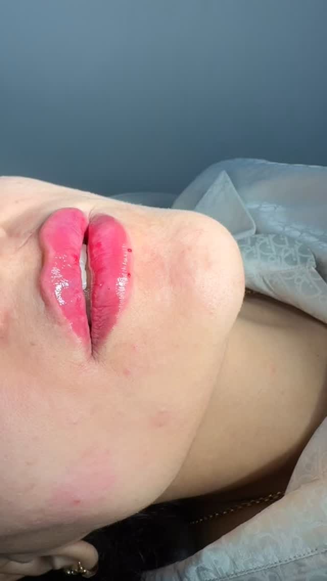 Post 8 by Dr.Nidhar Nadher on Instagram (video)