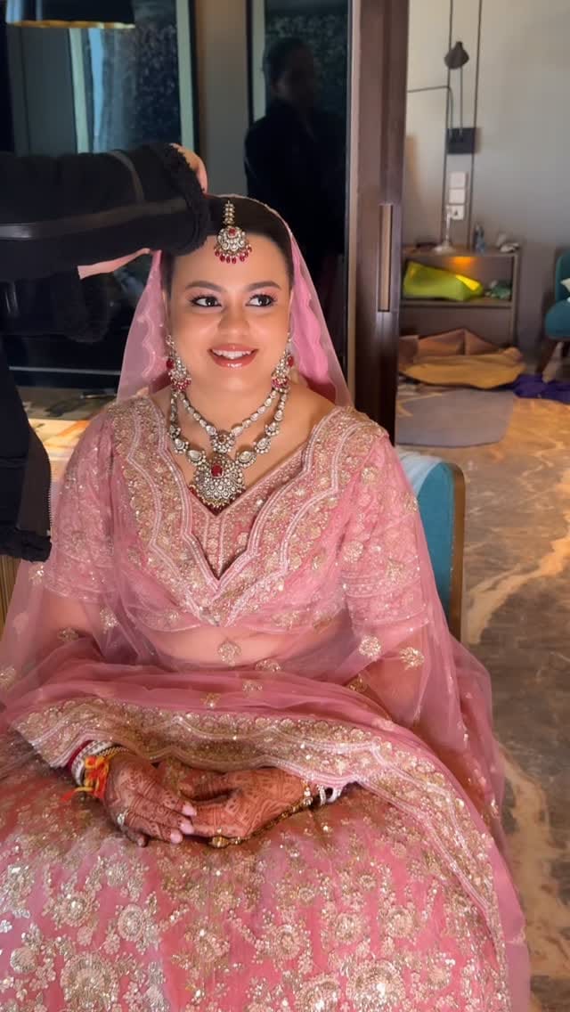 Post 5 by Shweta Singh | Bangalore Makeup Artist on Instagram (video)