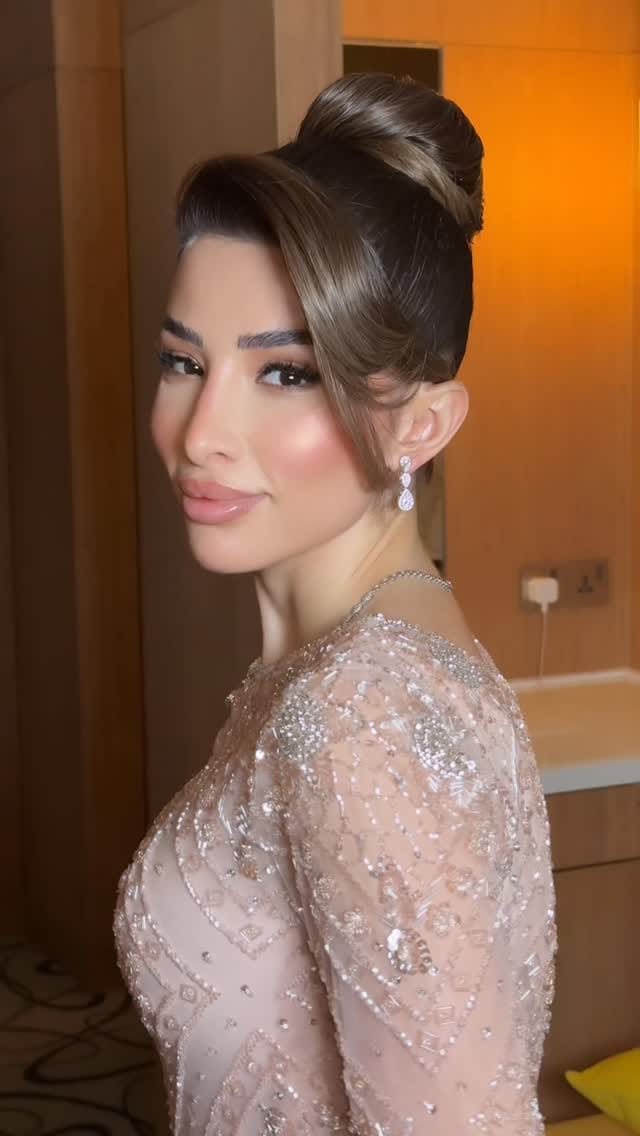 Post 2 by Rola Baghdadi on Instagram (video)