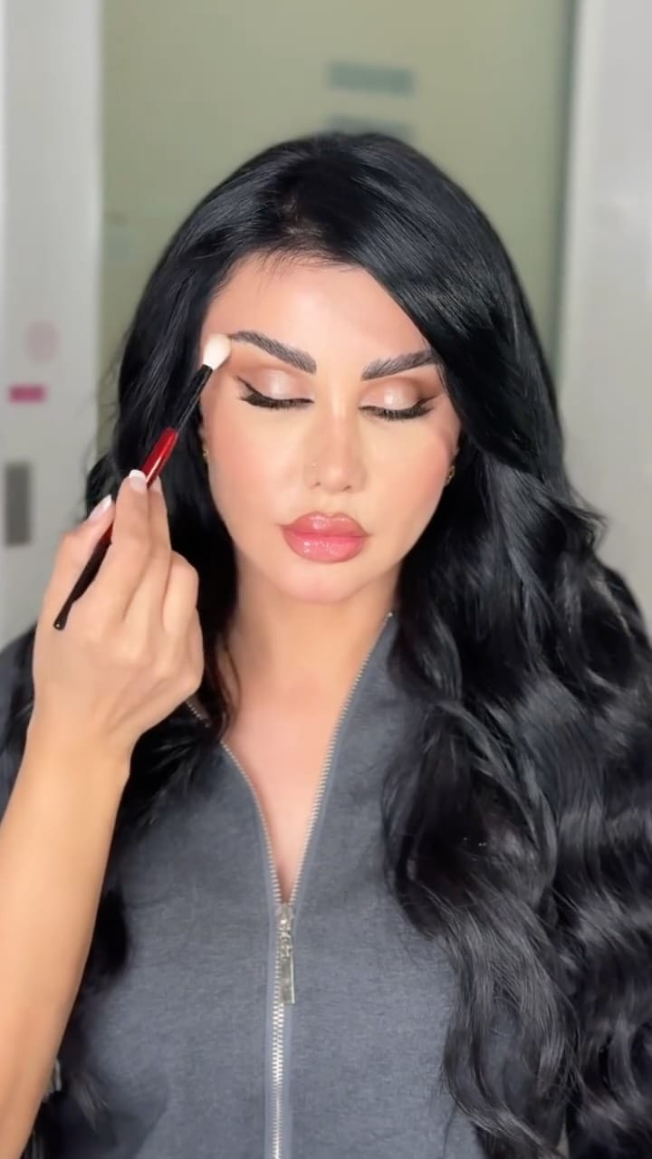 Post 5 by Rola Baghdadi on Instagram (video)