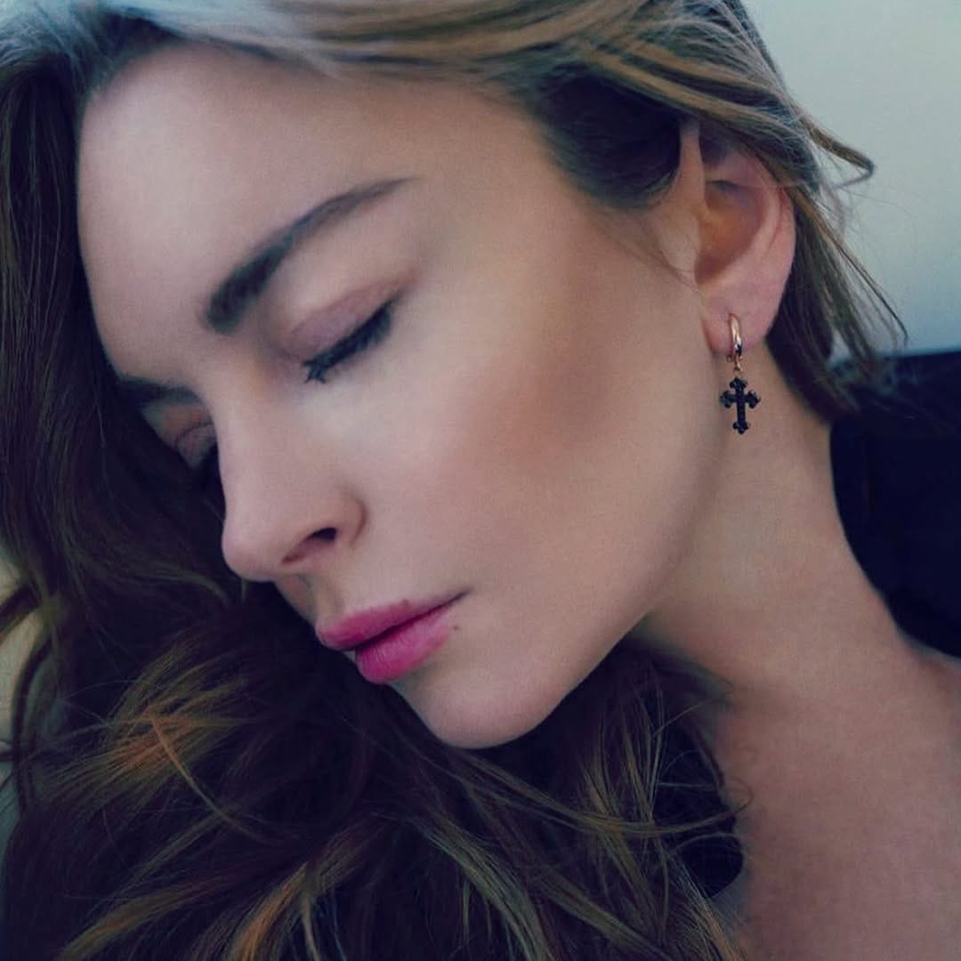 Post 3 by 𝐌𝐚𝐤𝐞𝐔𝐩 𝐀𝐫𝐭𝐢𝐬𝐭 𝐉𝐞𝐧𝐧𝐲 𝐃𝐞 𝐊𝐚𝐫𝐚𝐦𝐚𝐭 on Instagram (image)