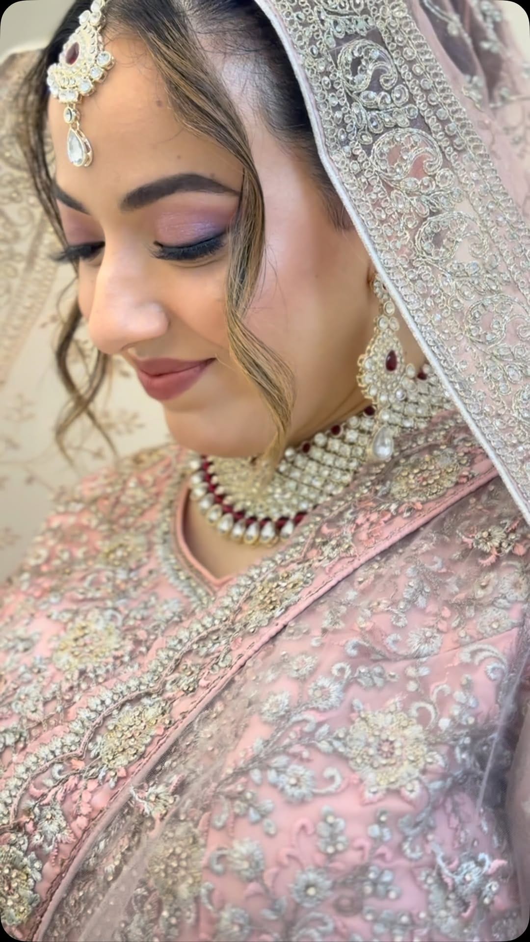 Post 6 by Sumera | Dubai Makeup Artist | Certified on Instagram (video)