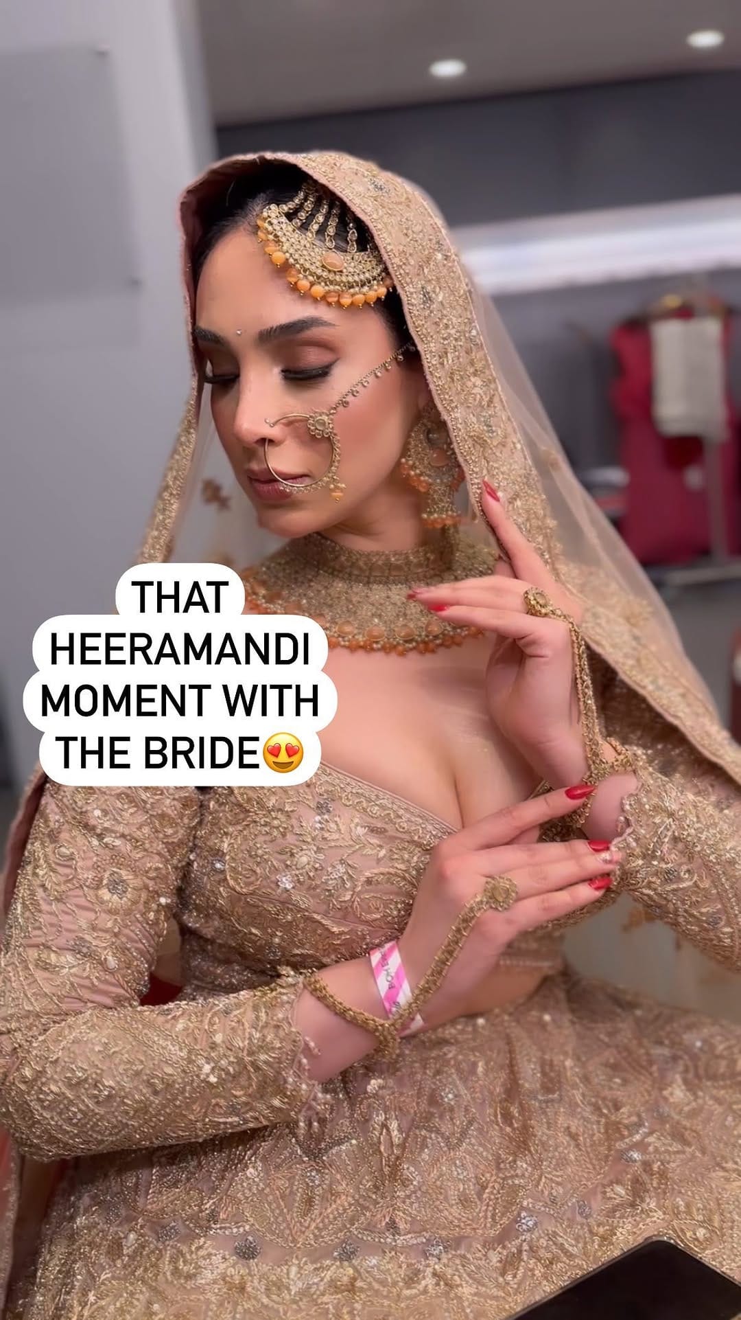 Post 10 by Sumera | Dubai Makeup Artist | Certified on Instagram (video)