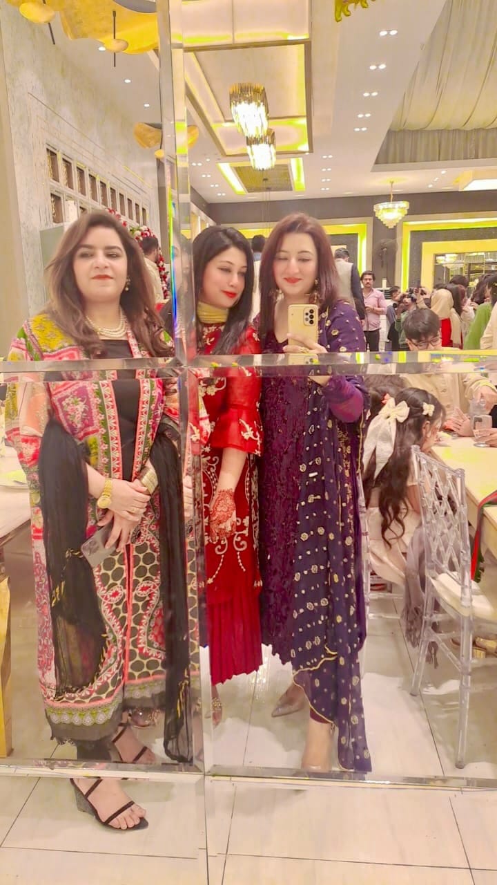 Post 9 by SYEDA SHAFAQ AFTAB on Instagram (video)