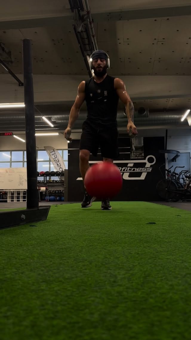 Post 7 by Ali Taleb on Instagram (video)