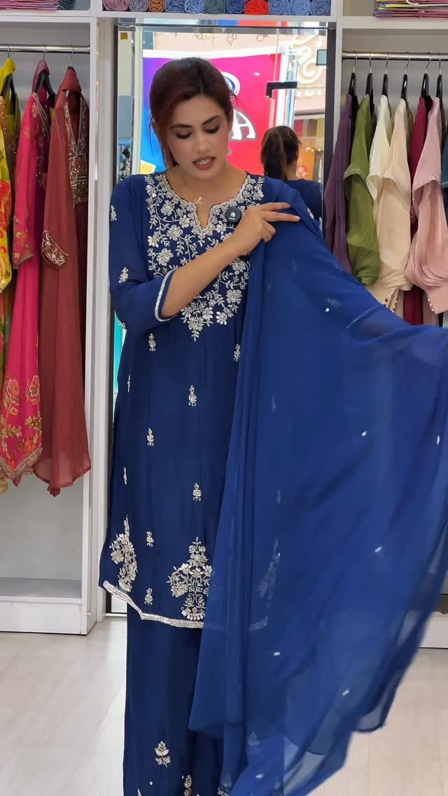 Post 2 by FARASHA CLOTHING on Instagram (video)