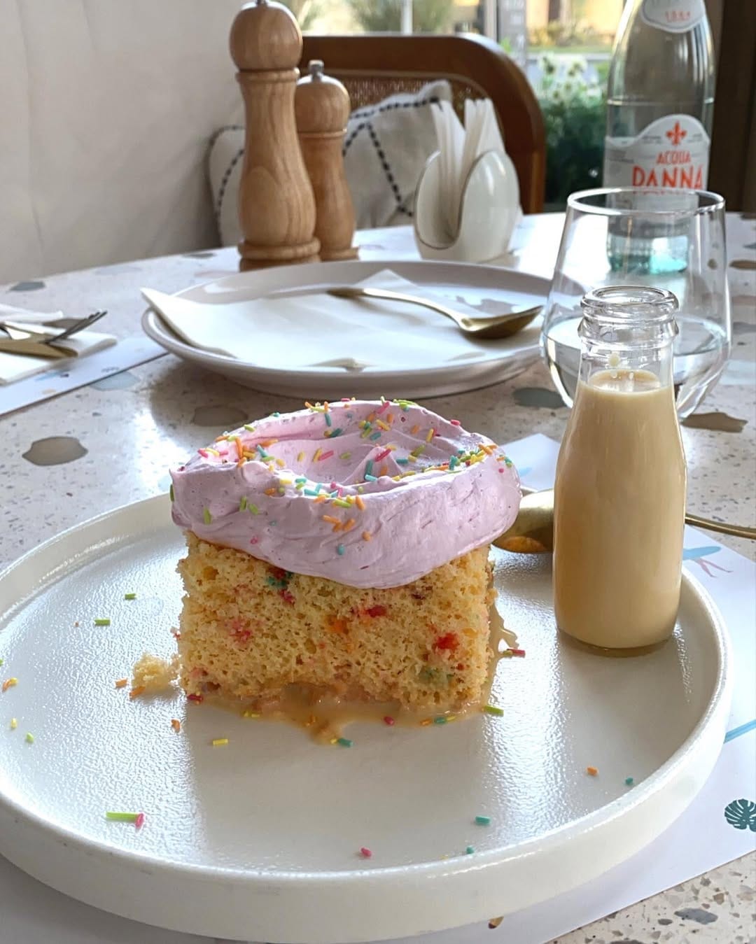 Post 4 by Jay Talkies🧿 Dubai Foodie on Instagram (image)