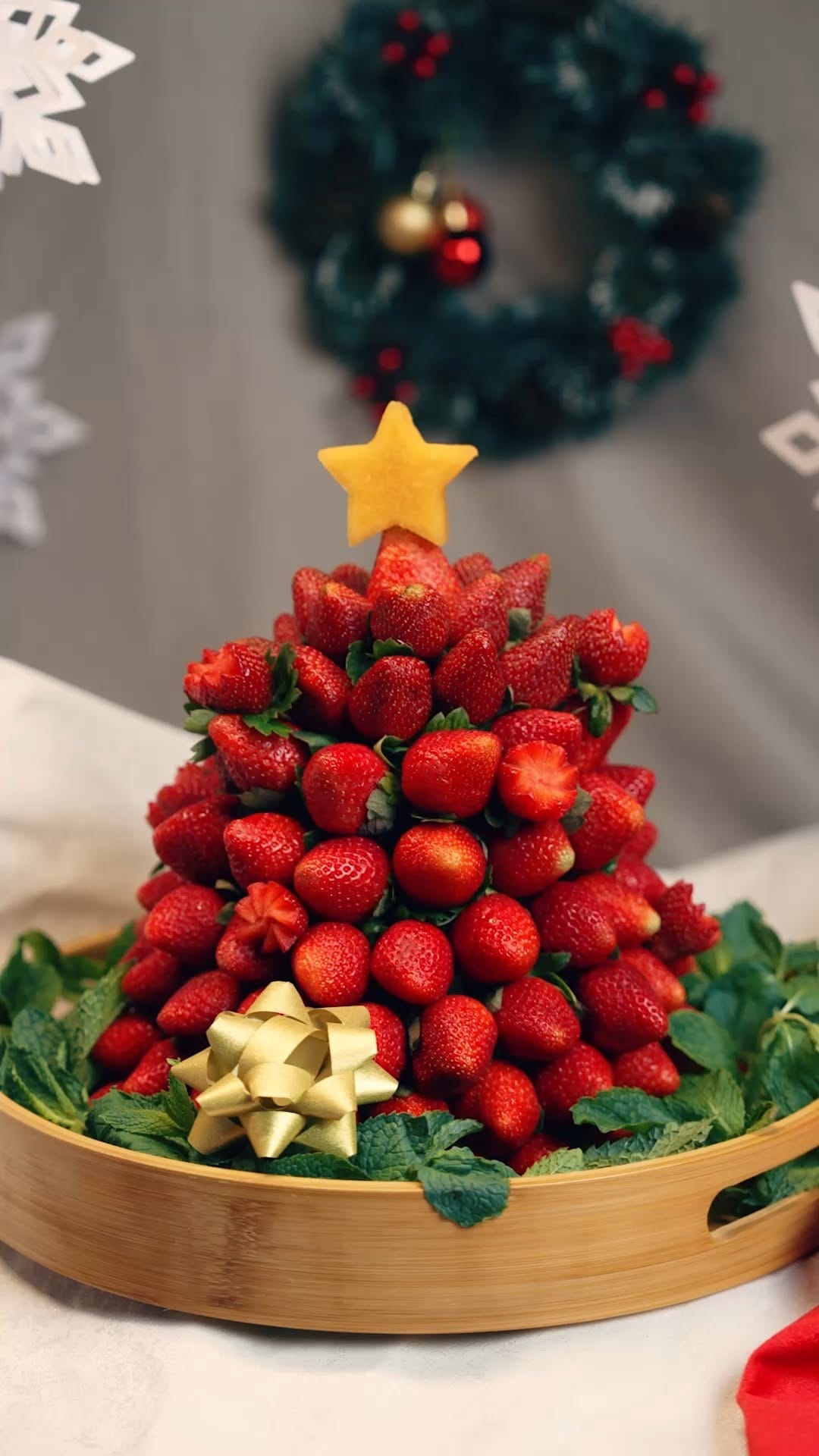 Post 10 by Gulf Fruits on Instagram (video)