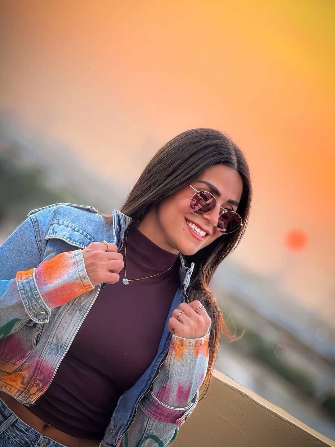 Post 4 by Sara Alemeh - Sneakerhead 👟 on Instagram (carousel)
