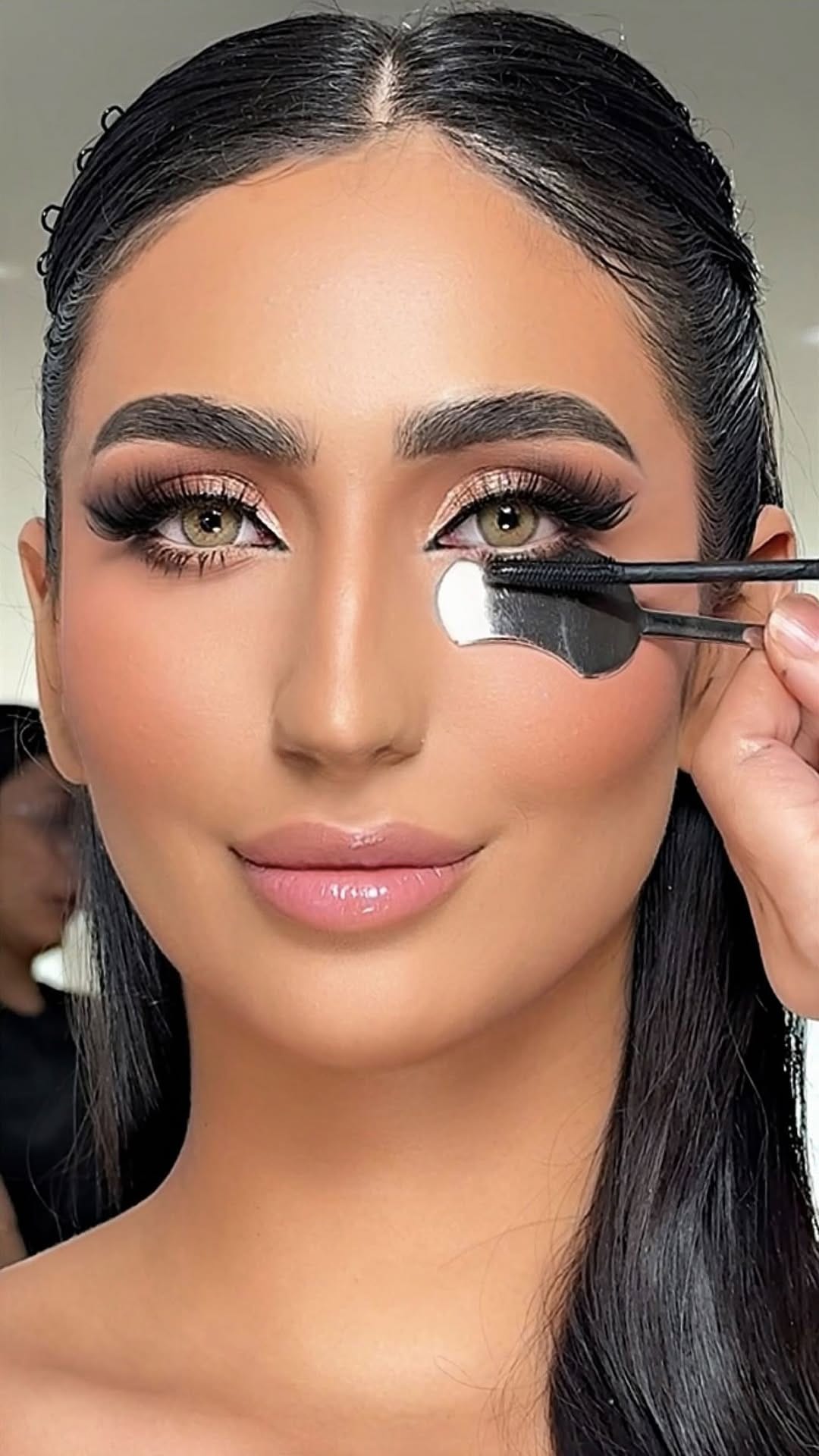 Post 3 by Huda Fode on Instagram (video)
