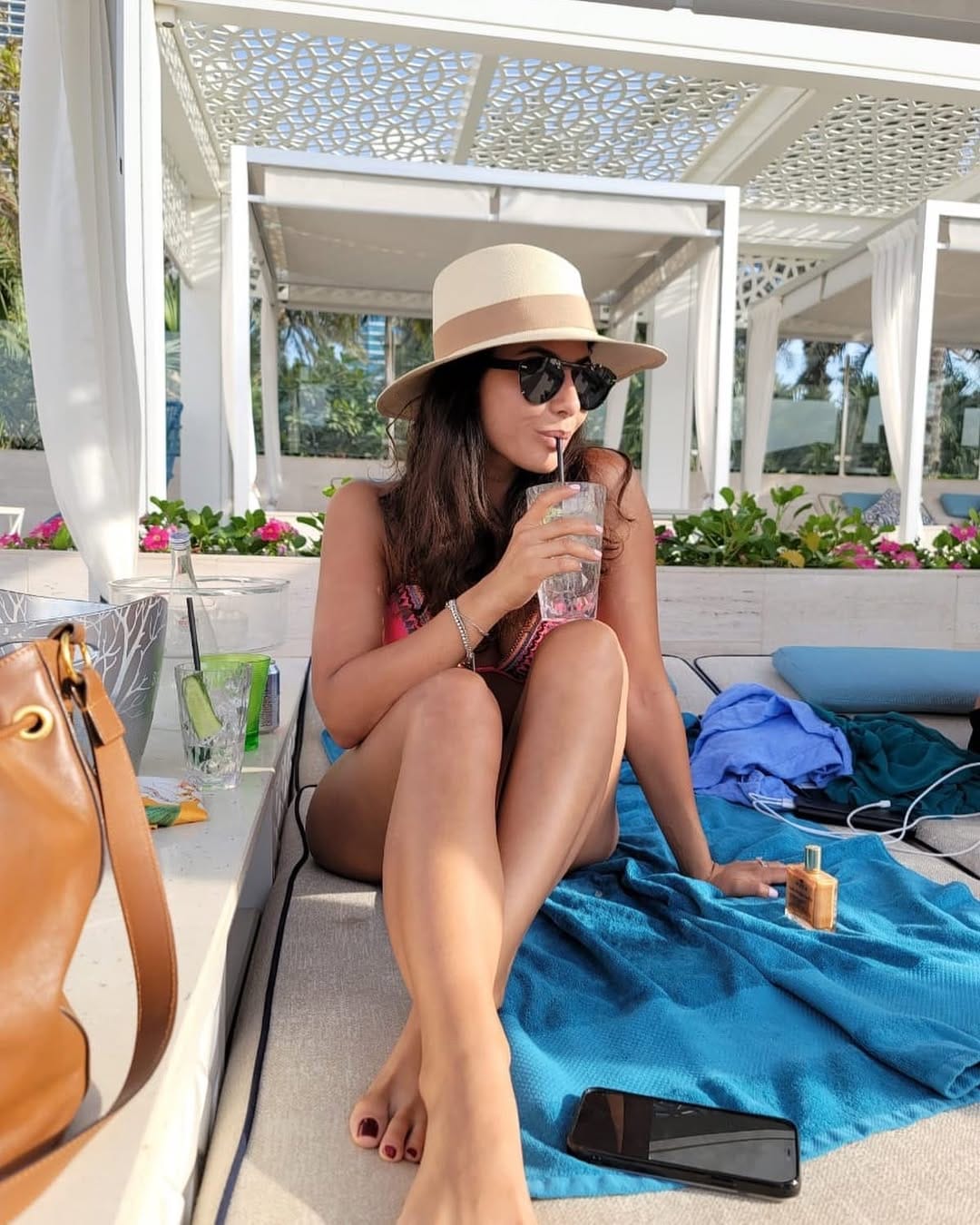 Post 10 by Dina Hungarian/Egyptian on Instagram (image)