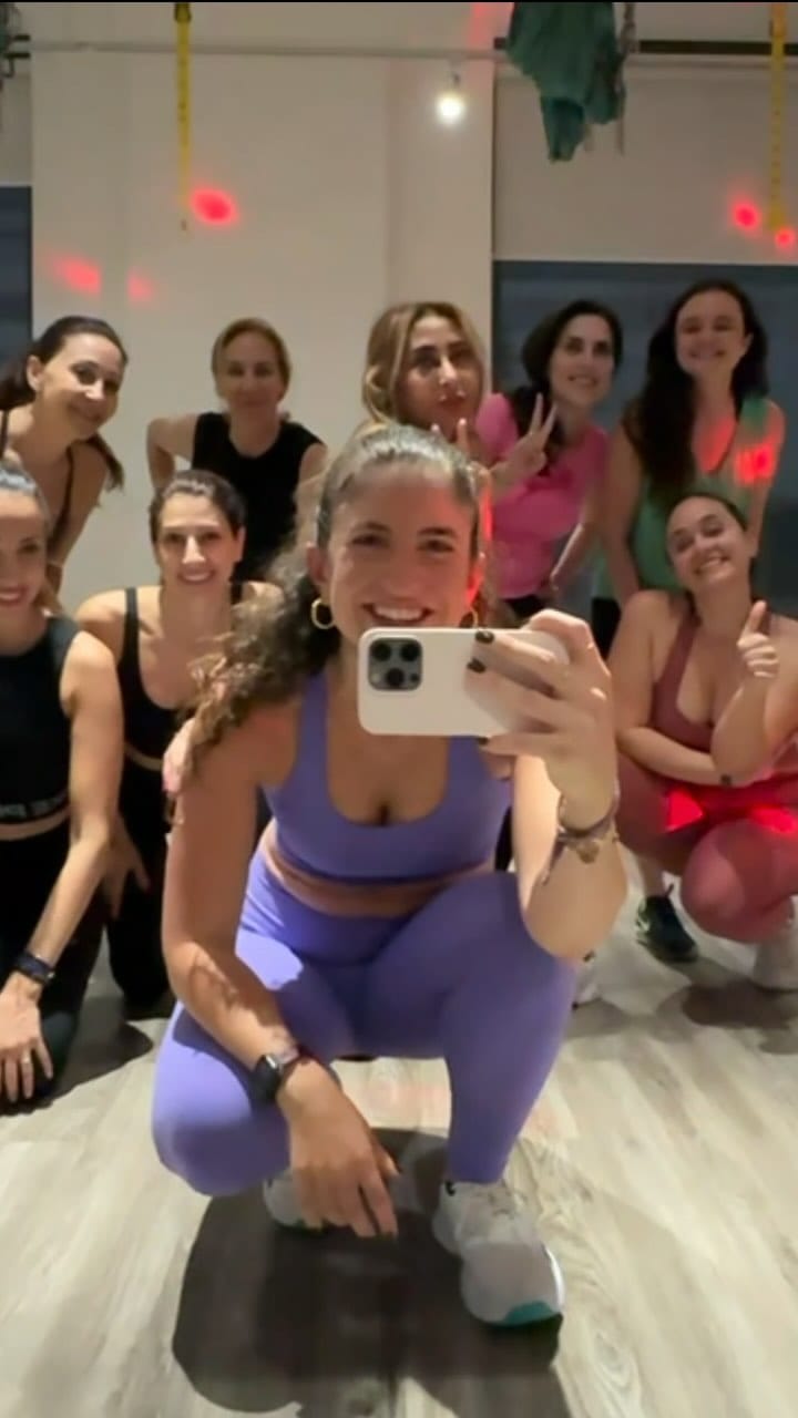 Post 8 by Youmna | Feel it Dance Cardio Workout on Instagram (video)