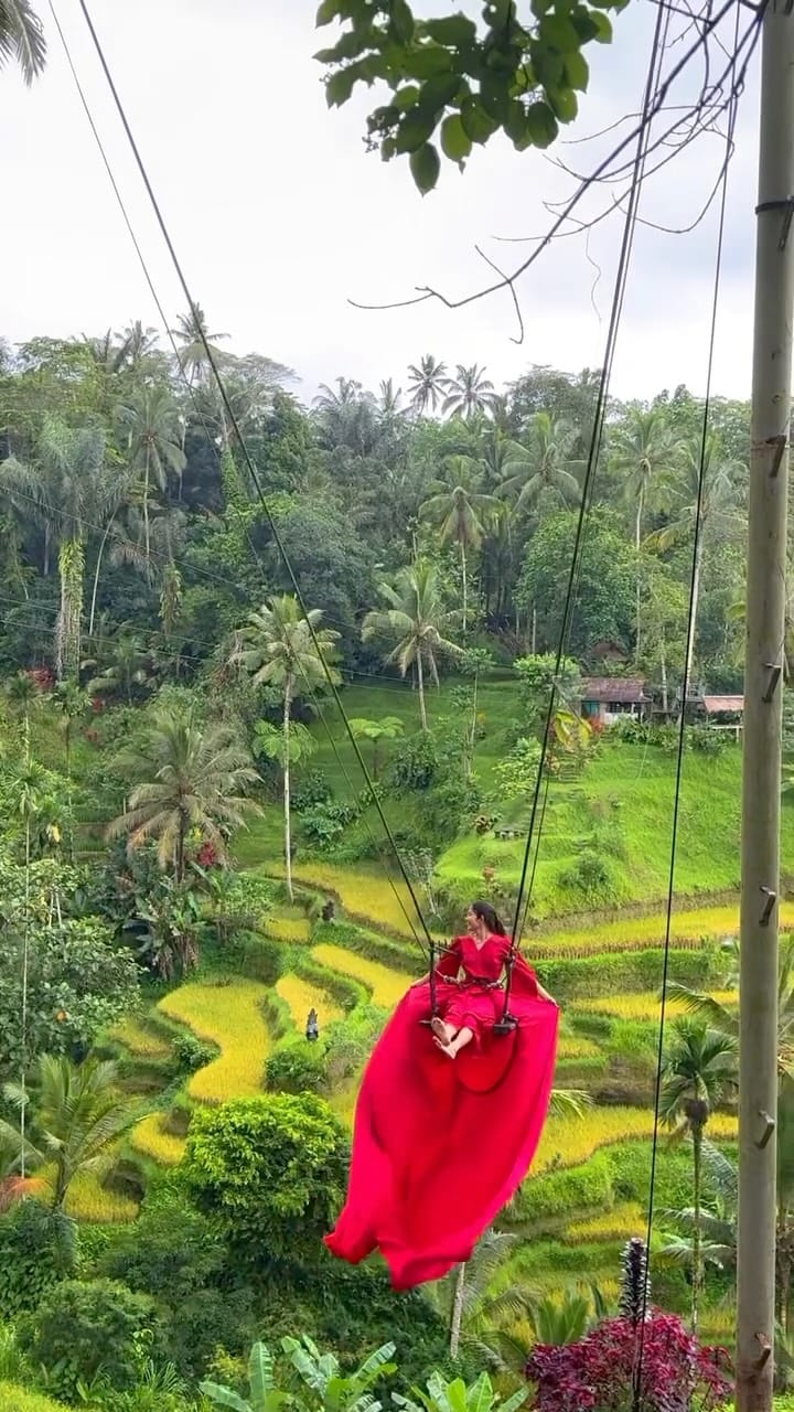 Post 6 by Moldir🇰🇿 on Instagram (video)