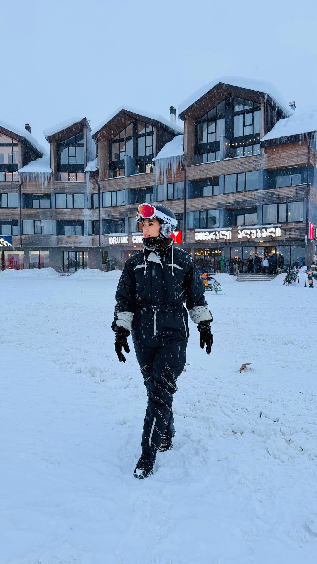 Post 2 by 𝐂𝐇𝐀𝐈𝐀𝐍𝐀 𝐑𝐀𝐈𝐂𝐀 on Instagram (video)