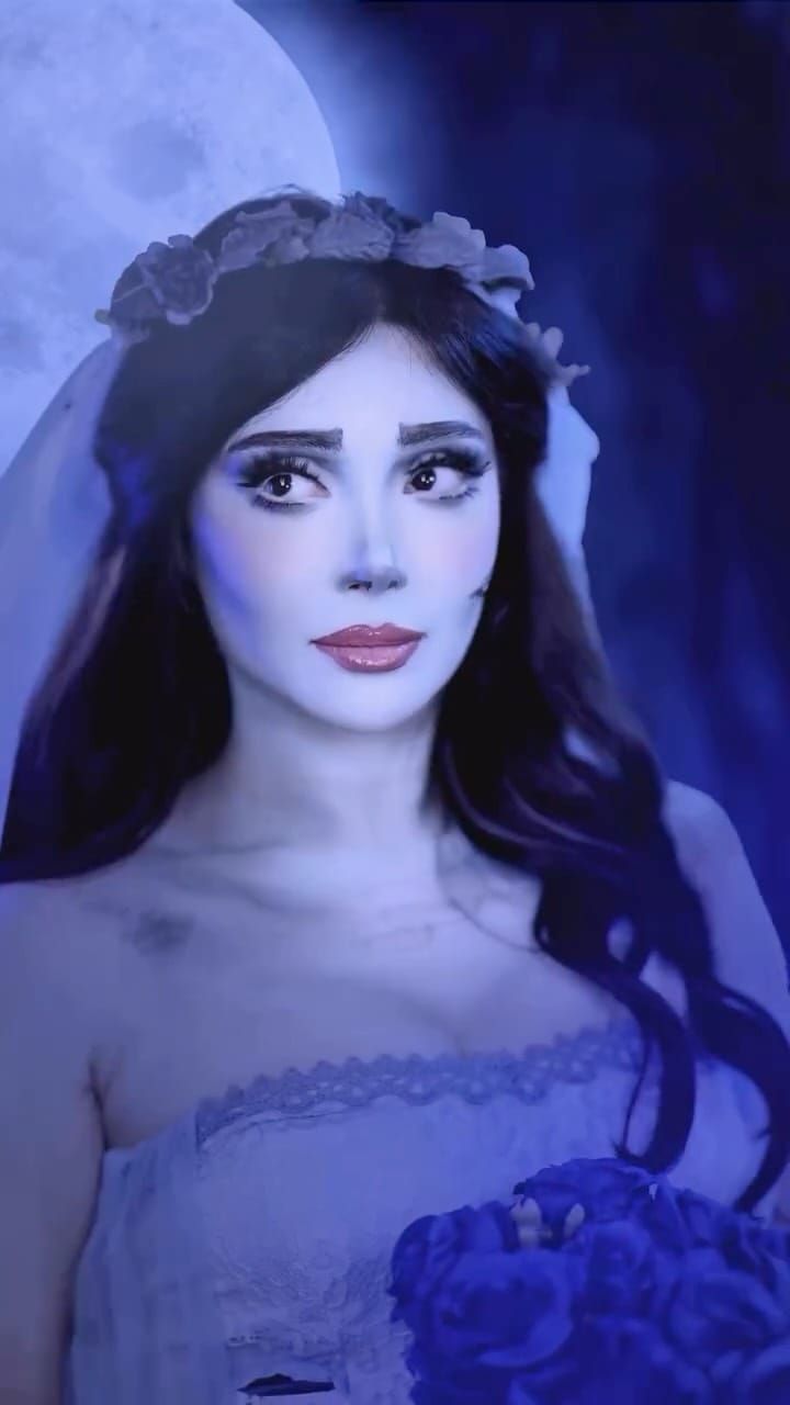 Post 8 by Amal Jaderani Pour on Instagram (video)