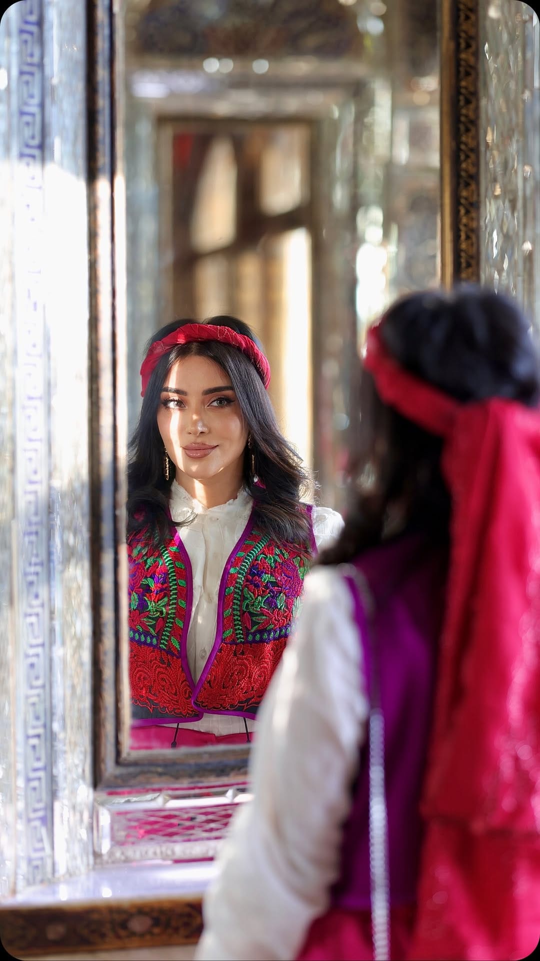 Post 3 by Amal Jaderani Pour on Instagram (video)