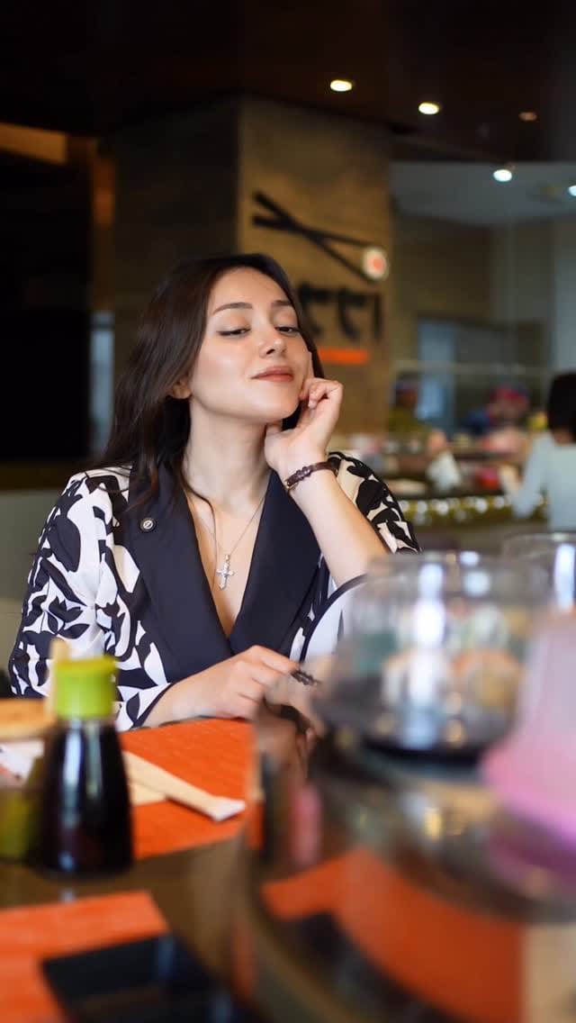 Post 1 by MONICA on Instagram (video)