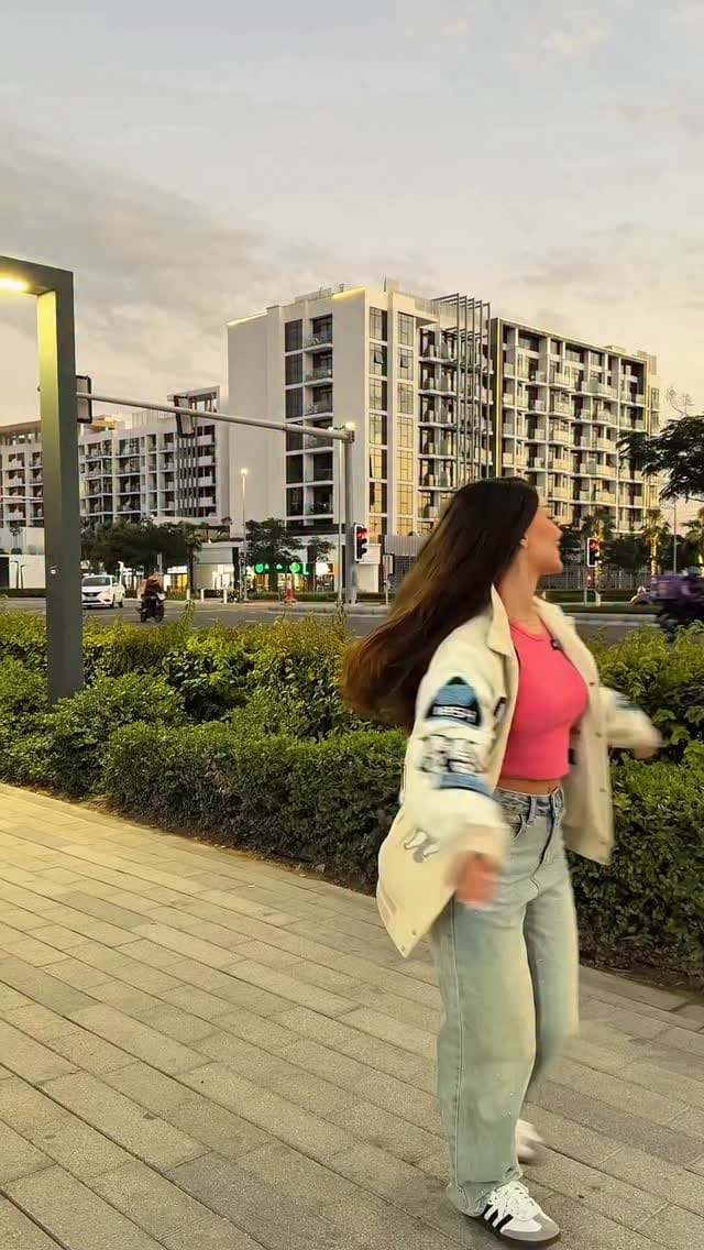 Post 1 by Roya iranian supermarket on Instagram (video)