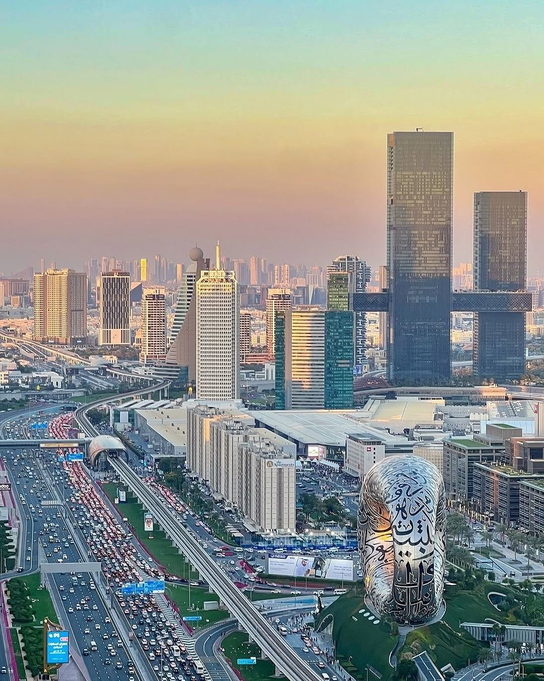 Post 10 by Dubai Everyday on Instagram (image)
