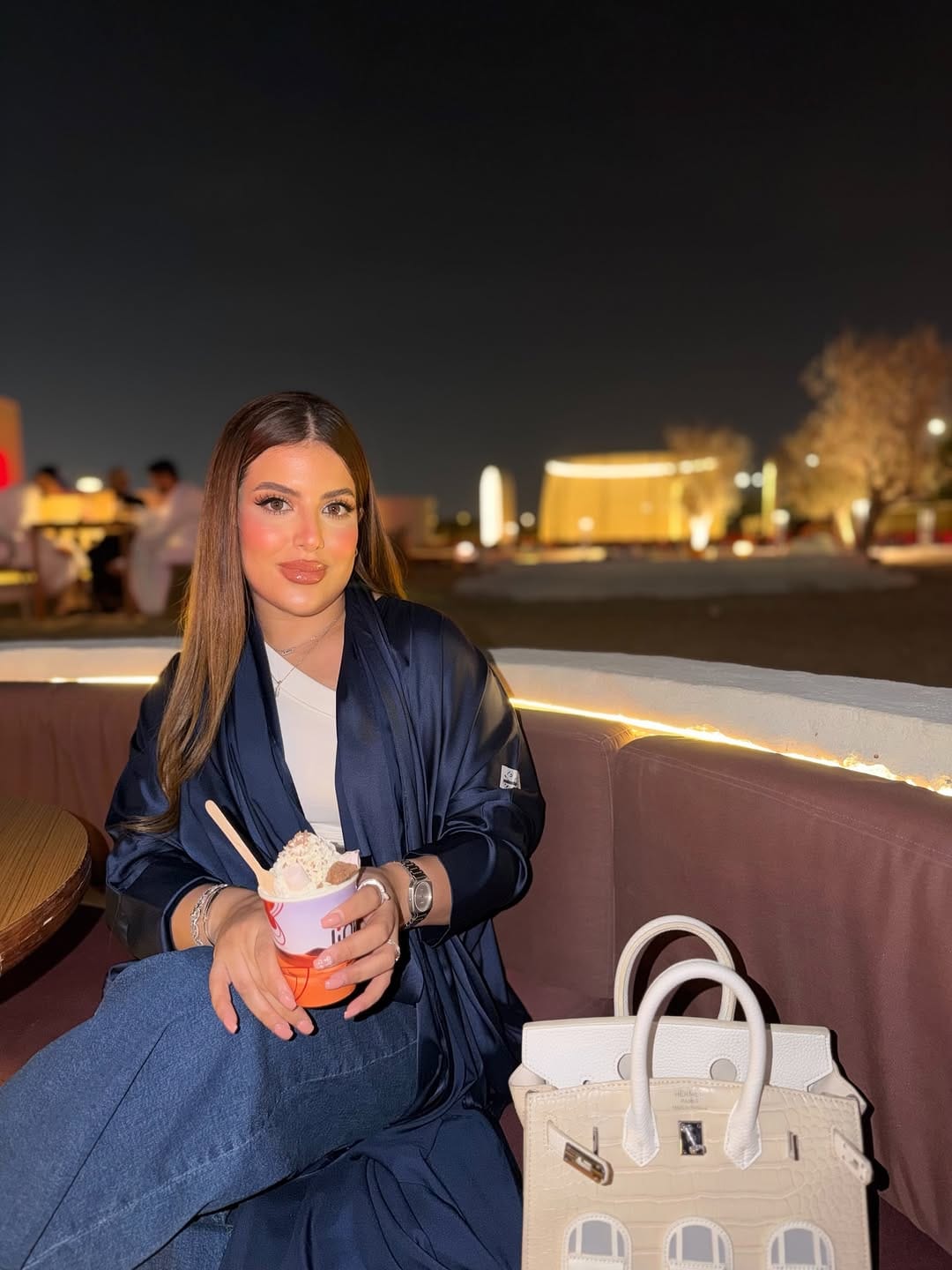 Post 8 by Sara Megherbi on Instagram (carousel)