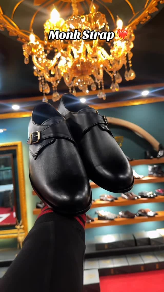 Post 3 by Estiloshoemakers on Instagram (video)