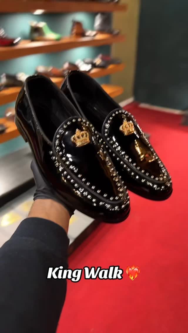 Post 5 by Estiloshoemakers on Instagram (video)